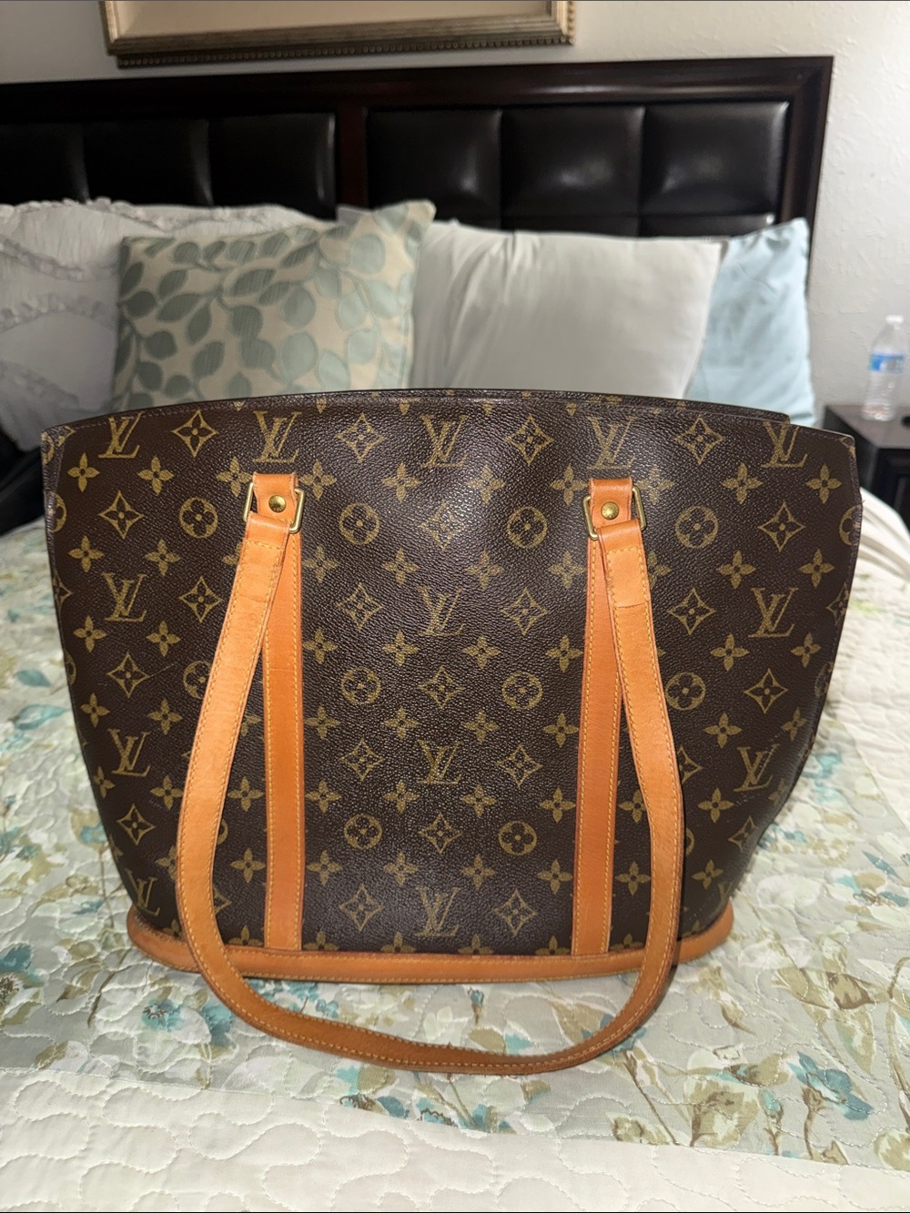Louis Vuitton Authentic Babylon Monogram Tote Bag